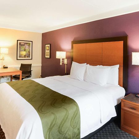 Quality Inn & Suites North Charleston - Ashley Phosphate Exteriér fotografie