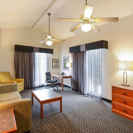 Quality Inn & Suites North Charleston - Ashley Phosphate Exteriér fotografie
