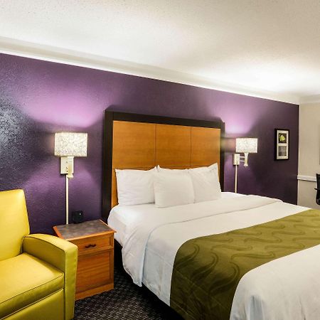 Quality Inn & Suites North Charleston - Ashley Phosphate Exteriér fotografie
