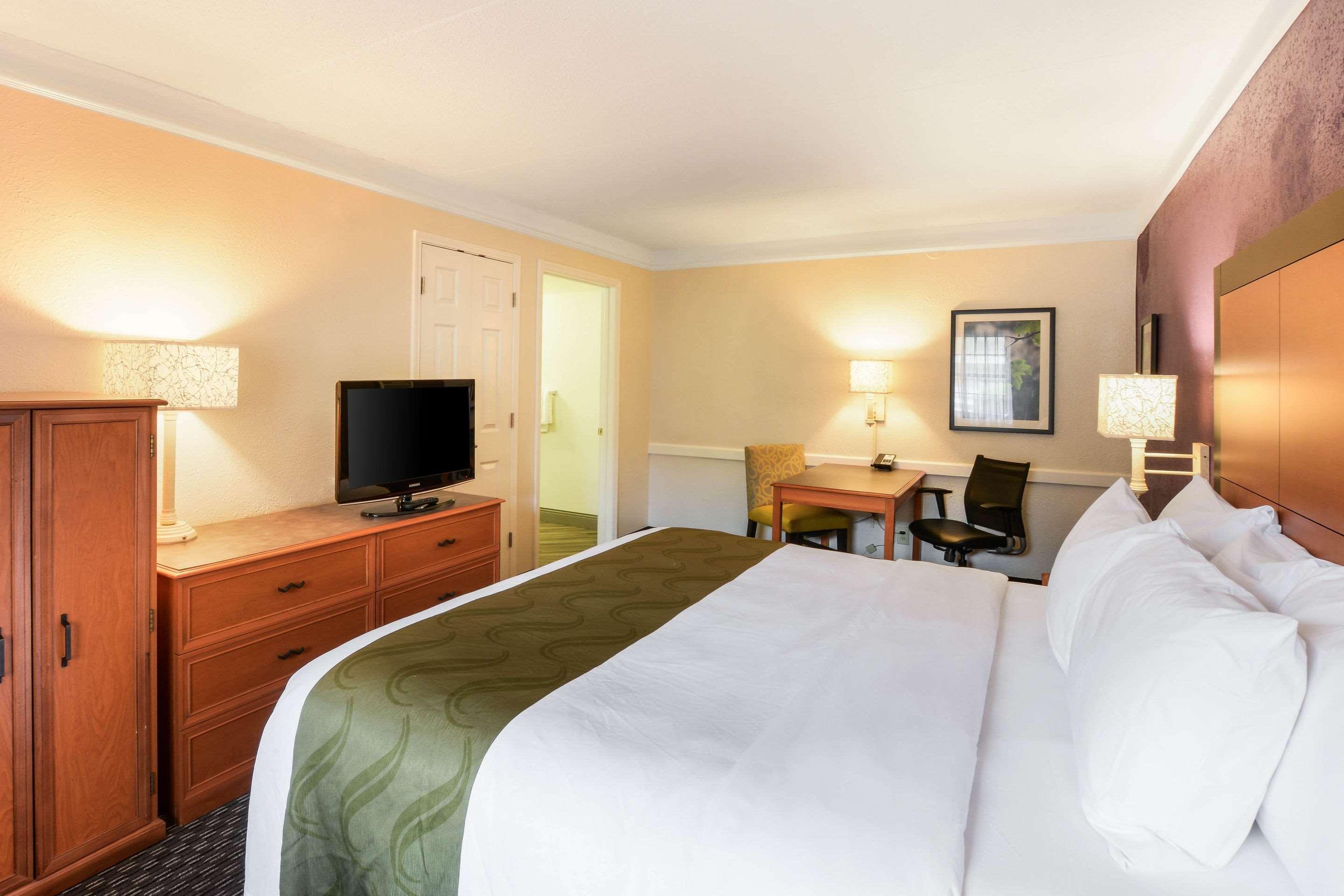 Quality Inn & Suites North Charleston - Ashley Phosphate Exteriér fotografie
