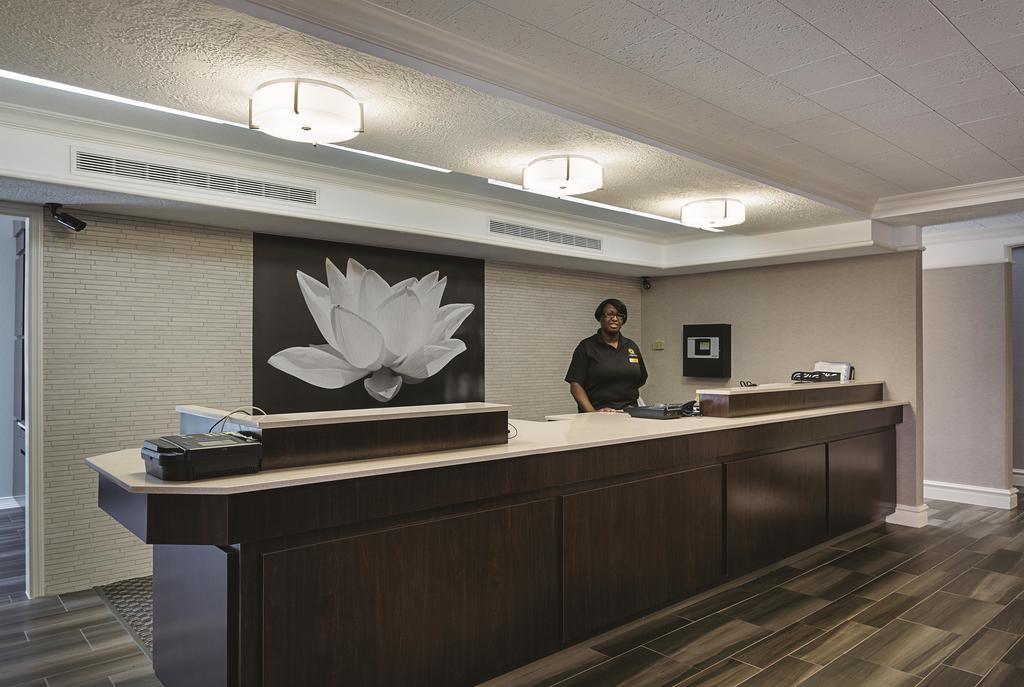 Quality Inn & Suites North Charleston - Ashley Phosphate Exteriér fotografie