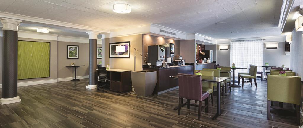 Quality Inn & Suites North Charleston - Ashley Phosphate Exteriér fotografie