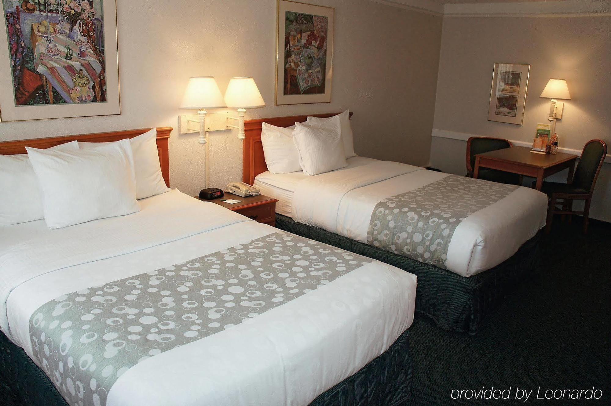 Quality Inn & Suites North Charleston - Ashley Phosphate Exteriér fotografie
