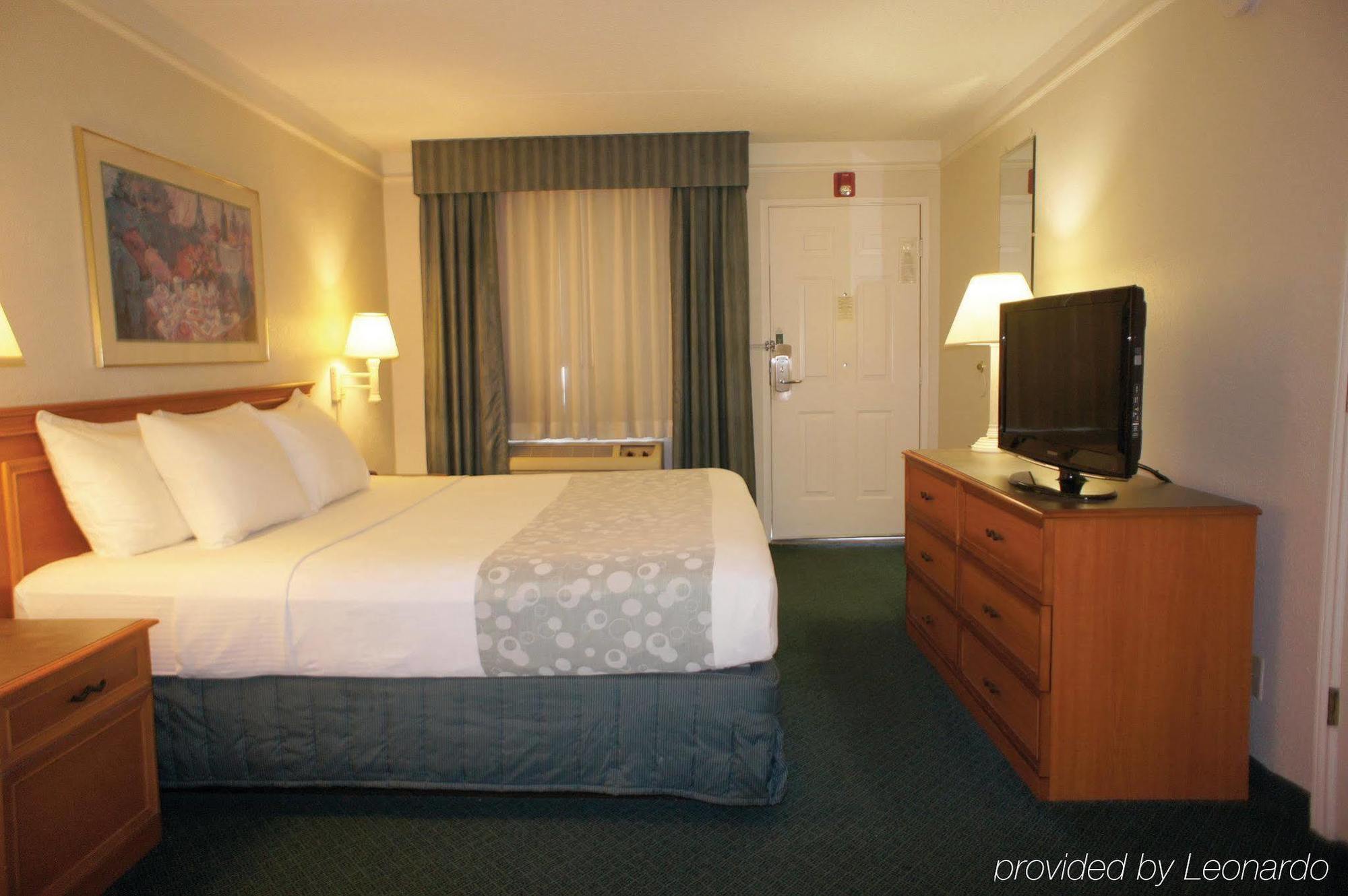Quality Inn & Suites North Charleston - Ashley Phosphate Exteriér fotografie