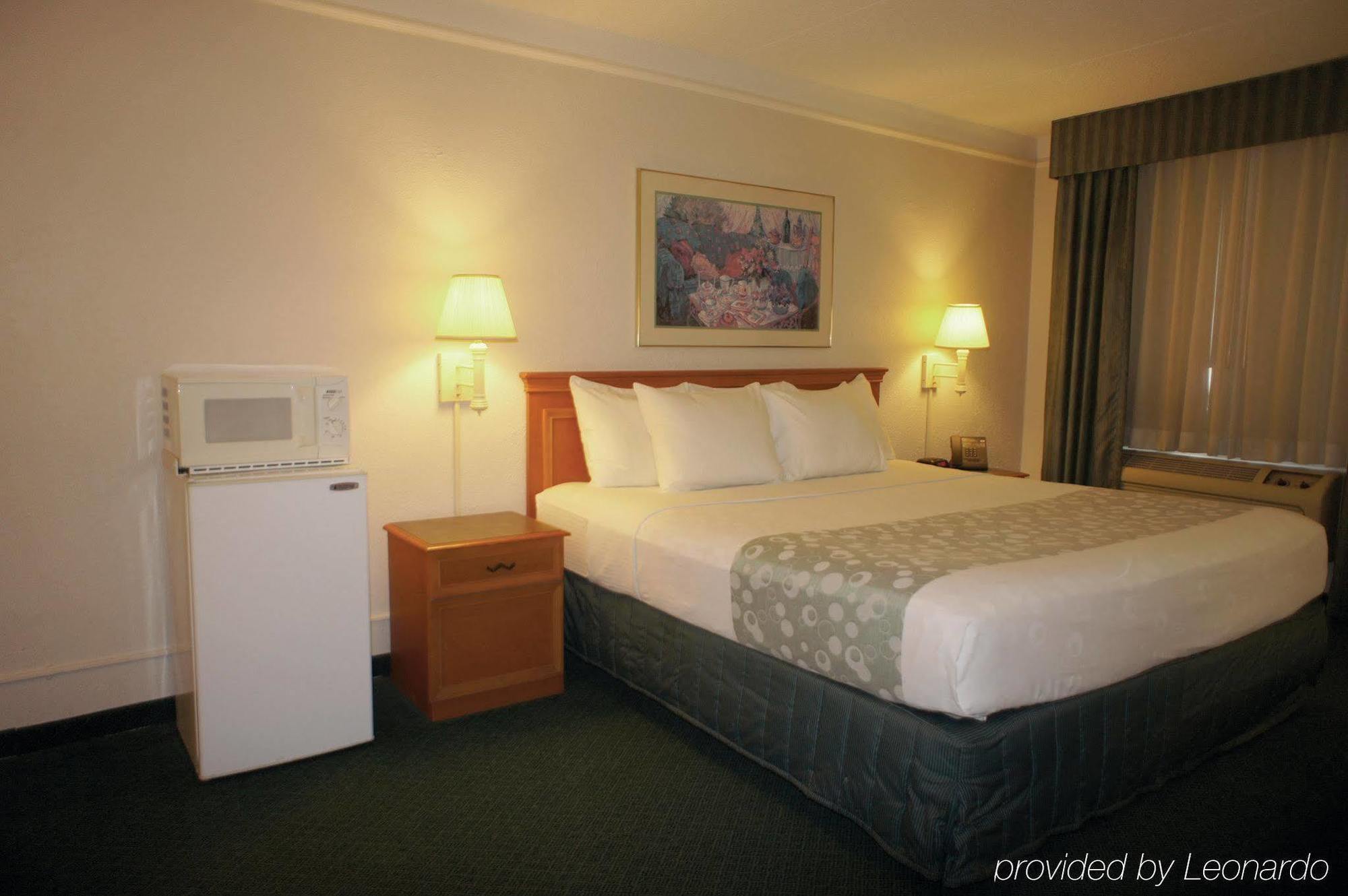 Quality Inn & Suites North Charleston - Ashley Phosphate Exteriér fotografie