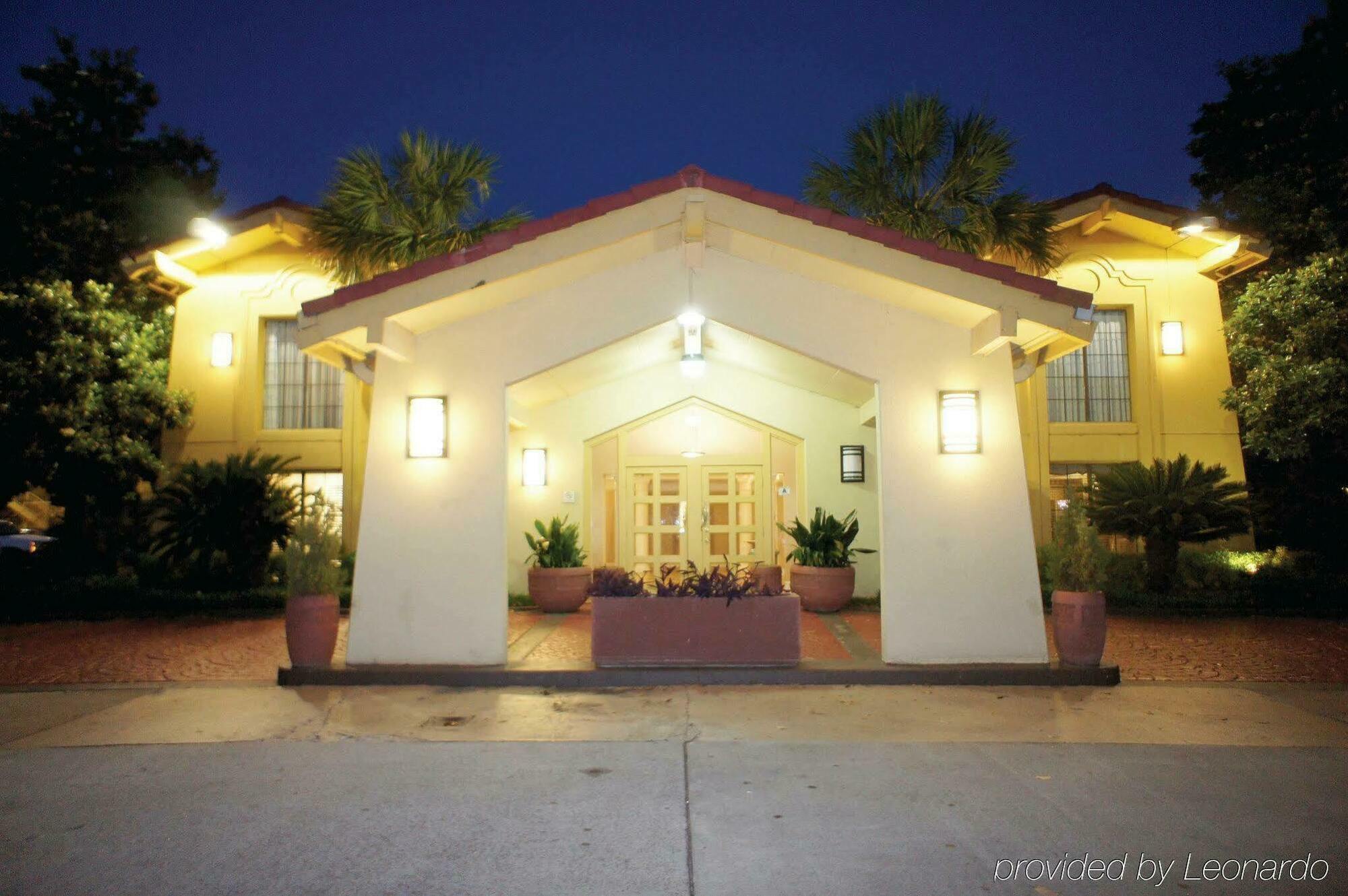 Quality Inn & Suites North Charleston - Ashley Phosphate Exteriér fotografie