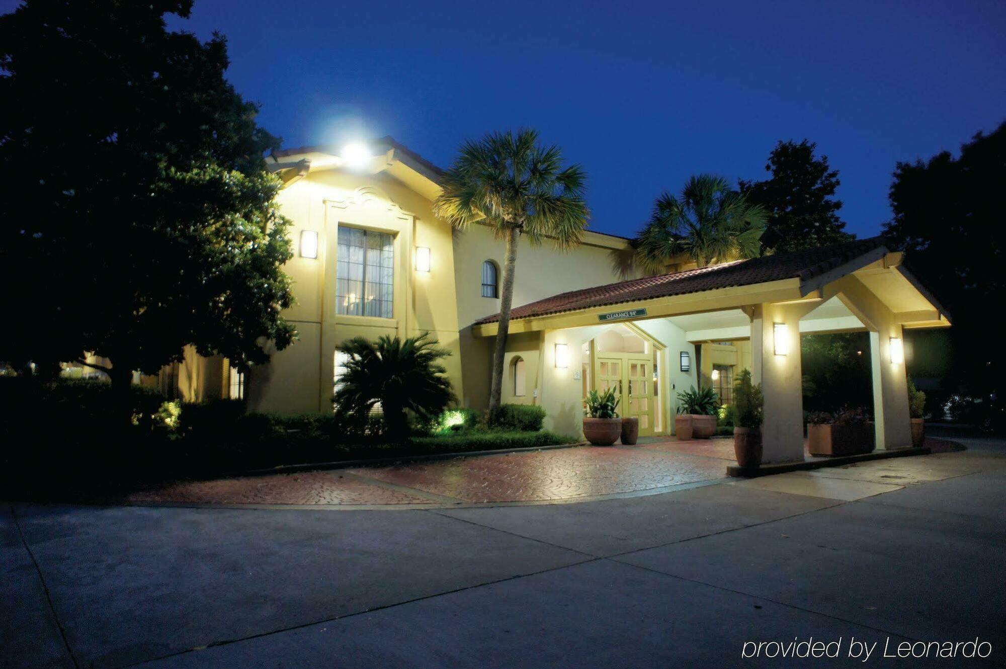 Quality Inn & Suites North Charleston - Ashley Phosphate Exteriér fotografie